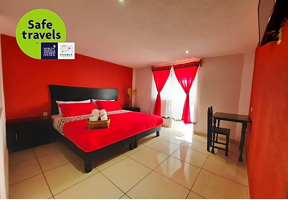 Hotel & Suites Cerro Roj0