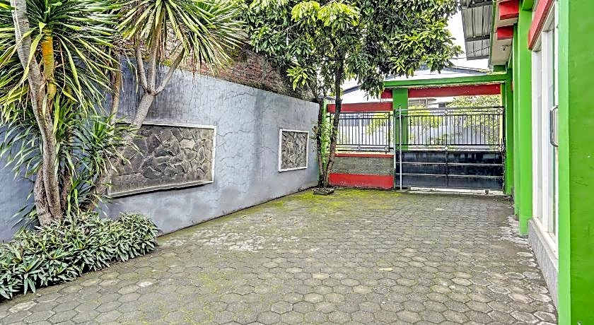 OYO 92086 Fun Guesthouse Syariah