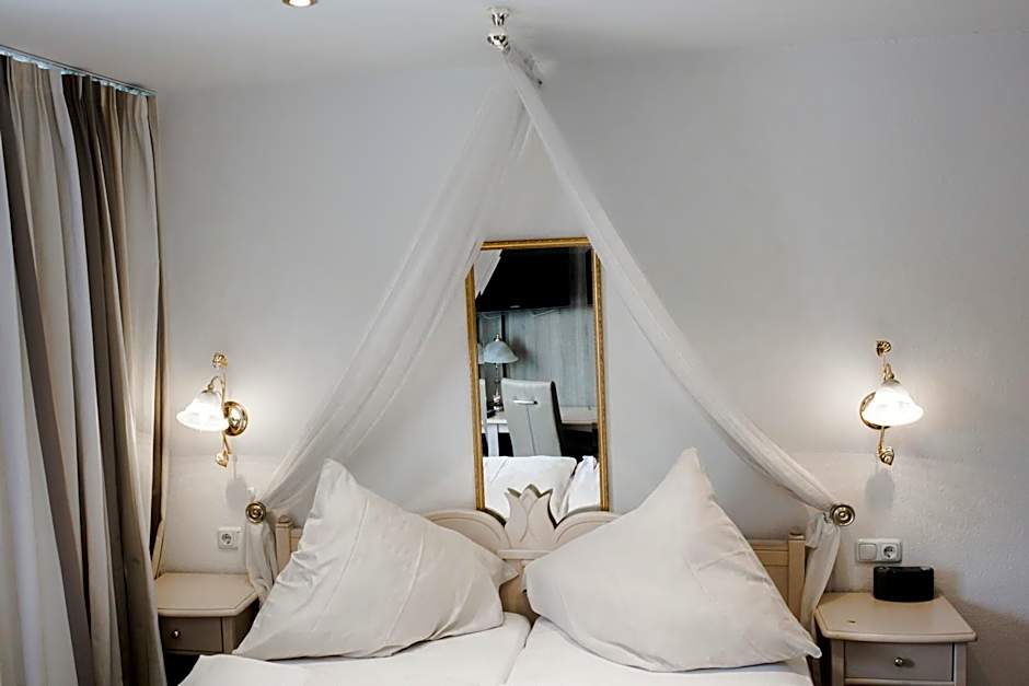 Bach Hotel