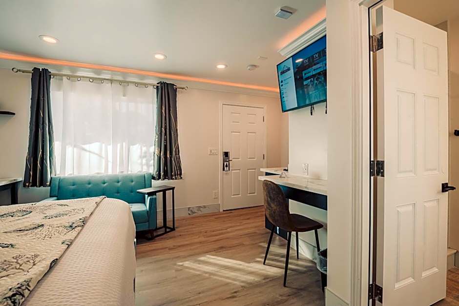 Blufftop Inn & Suites - Wharf/Restaurant District