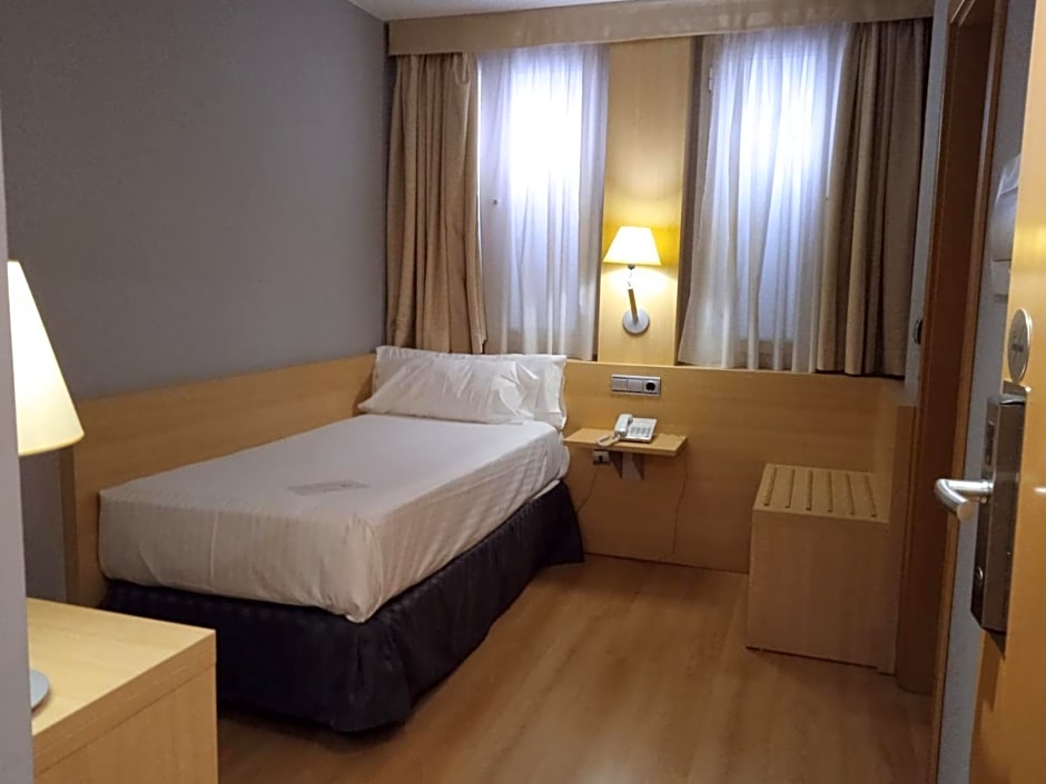 Hospedium Hotel Villa Gom