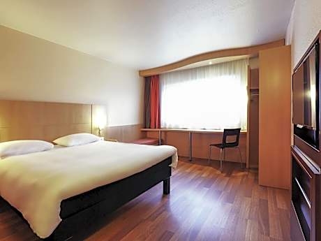 ibis Charleville Mezières