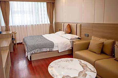 Deluxe Single Room