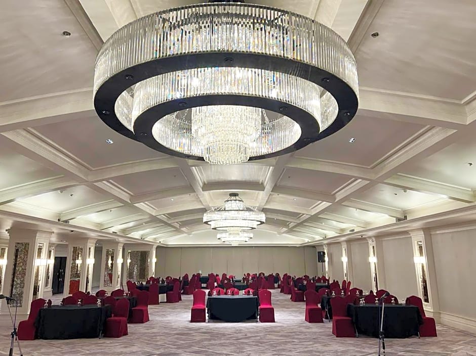 Grand Regal Hotel Davao