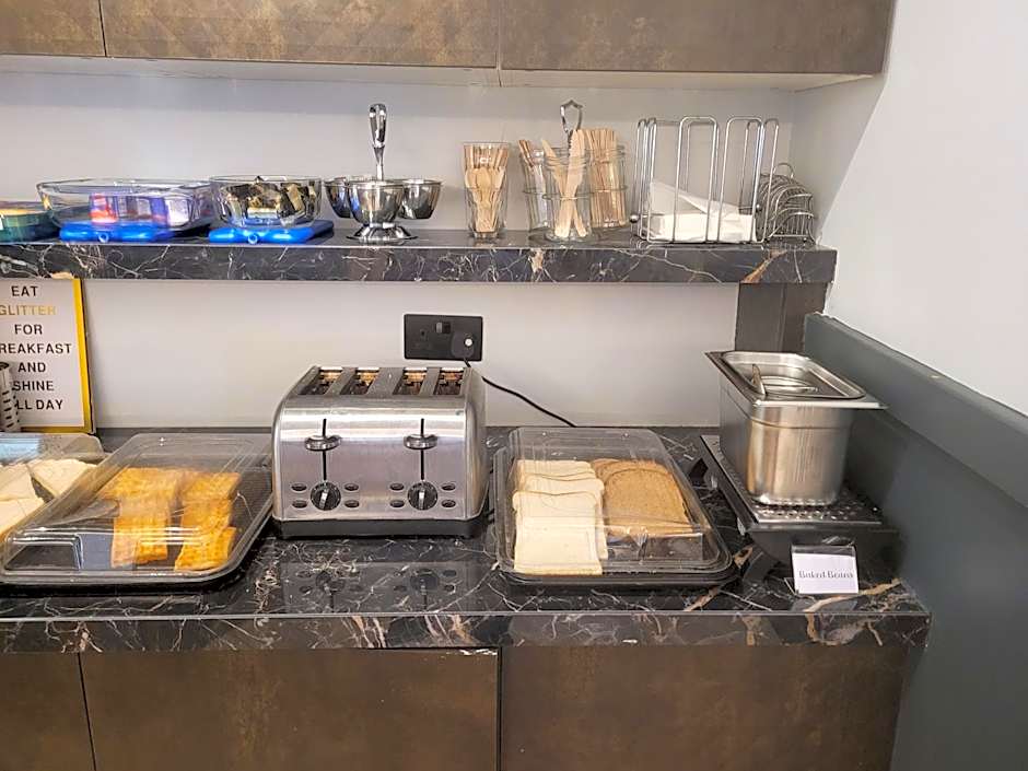 Gatwick White House Hotel