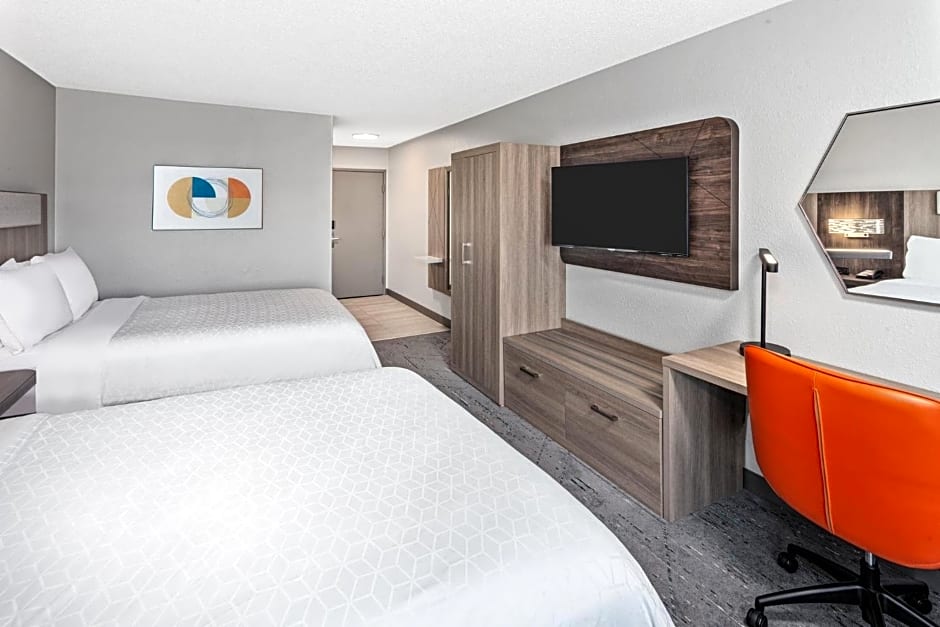 Holiday Inn Express Hotel & Suites Chicago-Algonquin