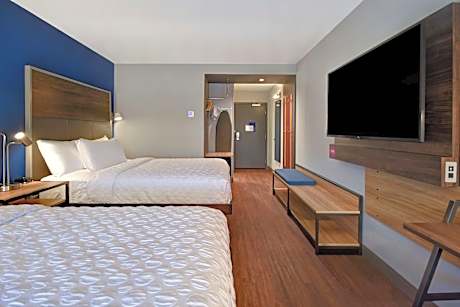 Queen Room with Two Queen Beds