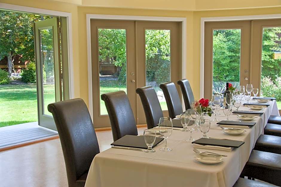 Galiano Oceanfront Inn & Spa