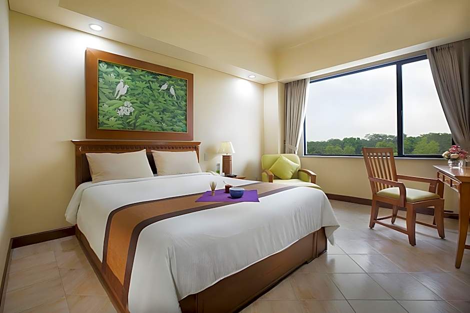 Puri Kiic Golf View Hotel