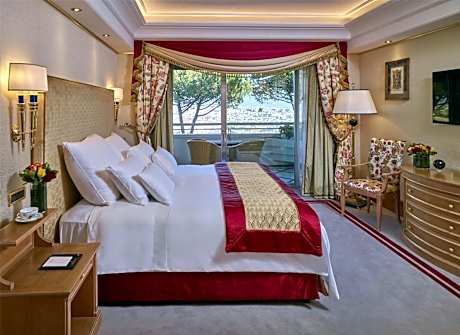 Corner Park Suite