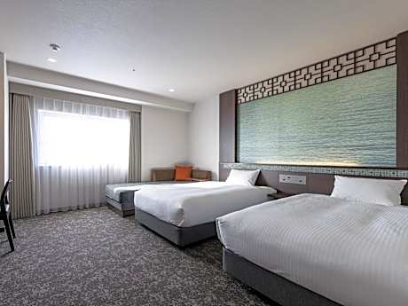 Deluxe Twin Room 3 Adult - Non-Smoking