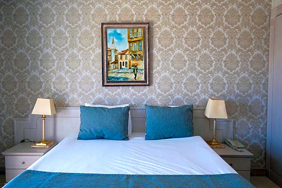 X Life Hotel Sarıgerme 15 - Adult Hotel