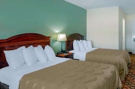 Queen Room with Two Queen Beds - Accessible/Non-Smoking 