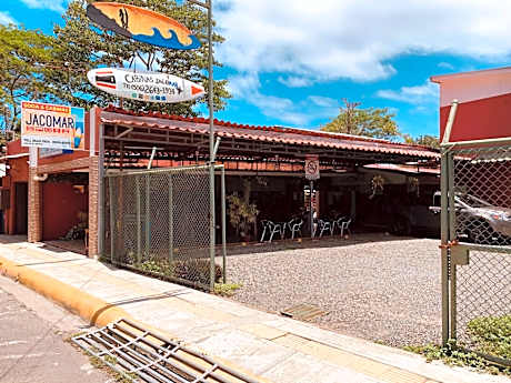 HOTEL Cabinas JACOMAR