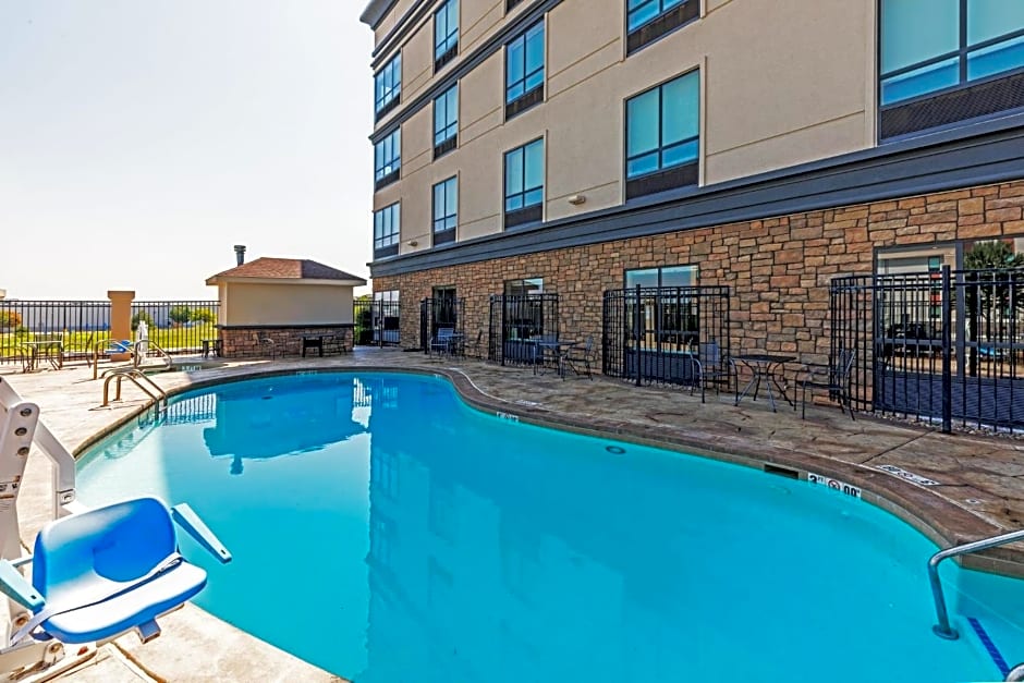 Holiday Inn & Suites Stillwater-University West By IHG
