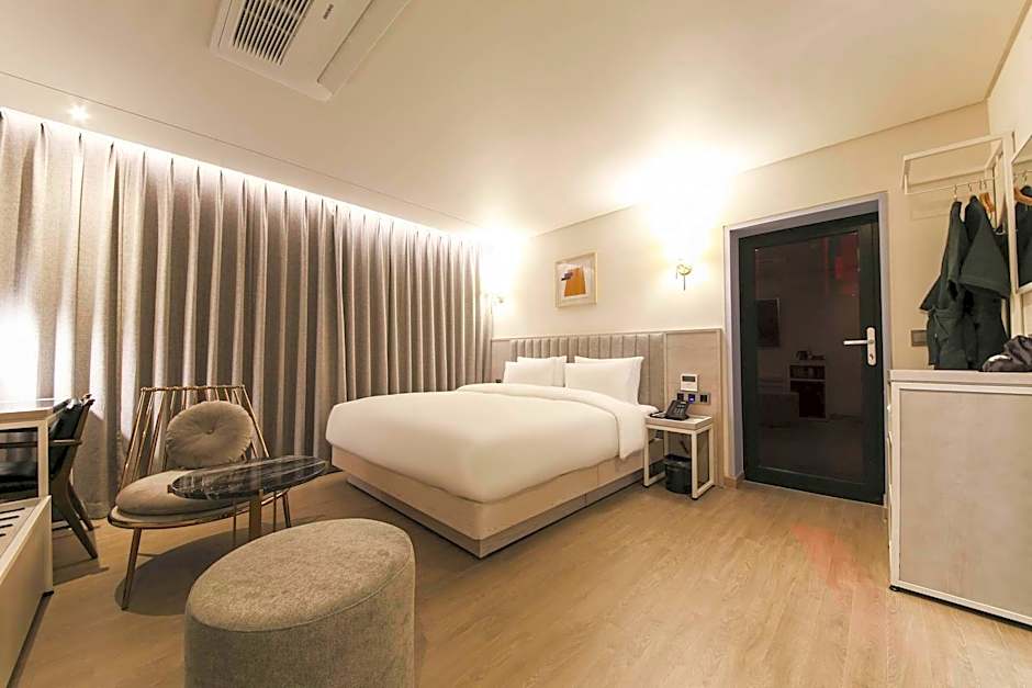 Yeonsan Hound Hotel