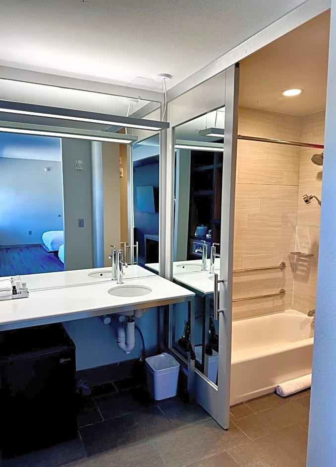 Aloft Austin Northwest