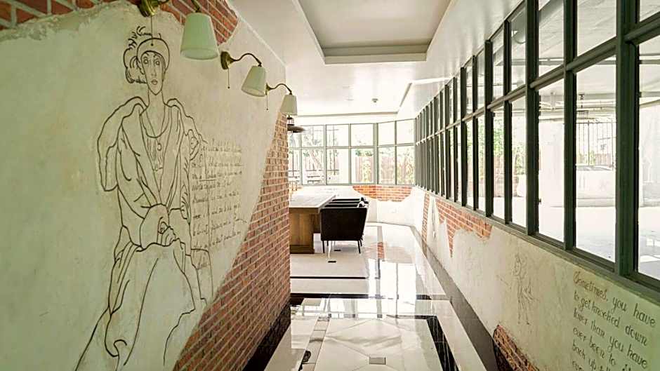 RQ Bangkok Sukhumvit 107 by Collection O