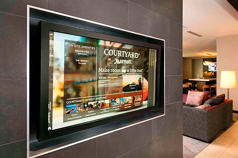 Courtyard by Marriott Indianapolis Downtown