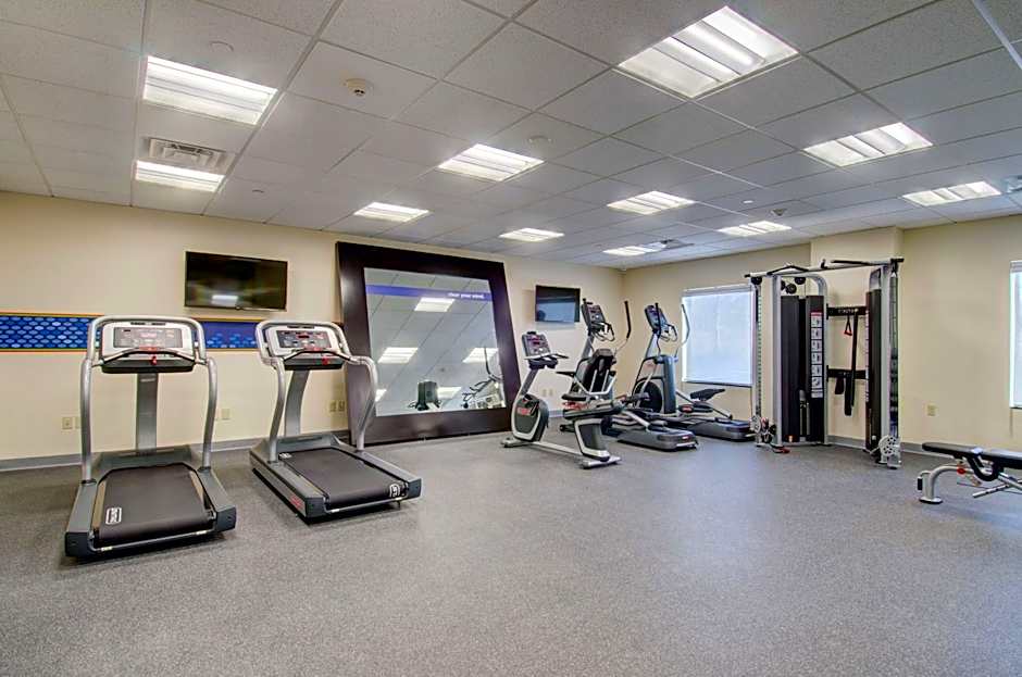 Hampton Inn & Suites Boston/Stoughton