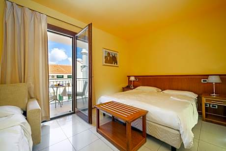 Superior Double Room with Balcony