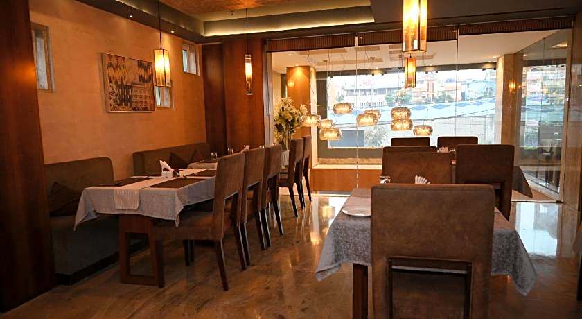 The Maureen Kolkata