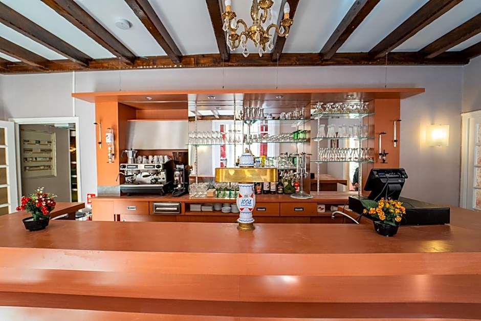 Céline hôtel le miridan