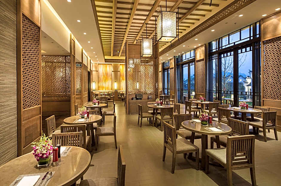 Banyan Tree Yangshuo Hotel