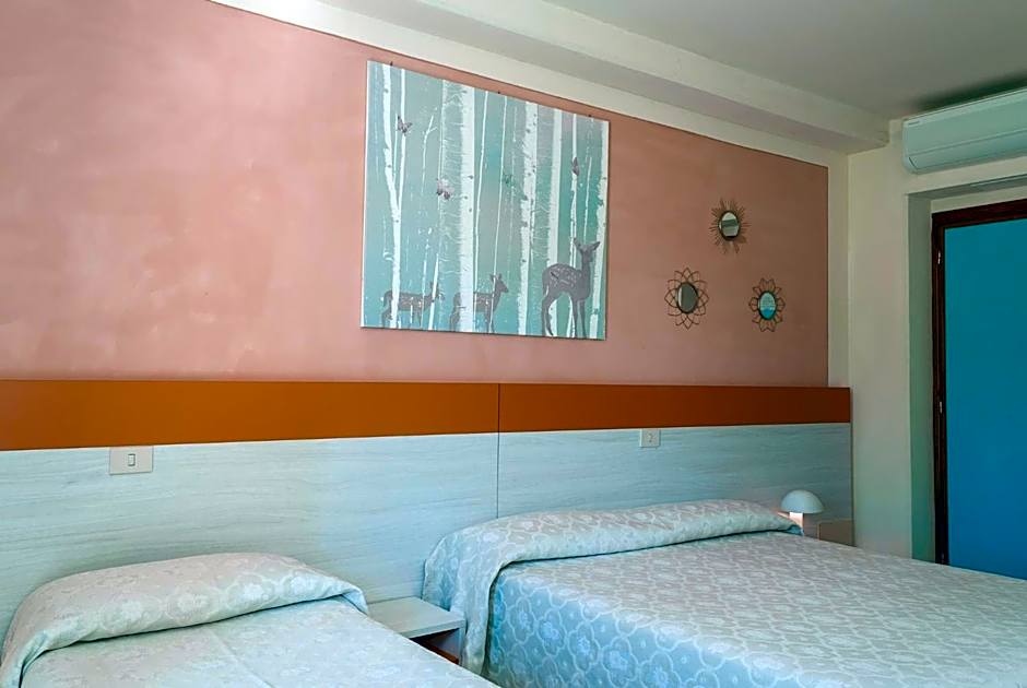 Photo 1 of 5 of Triple Room