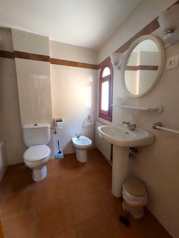 Pensión Mesón La Lonja - Herbers