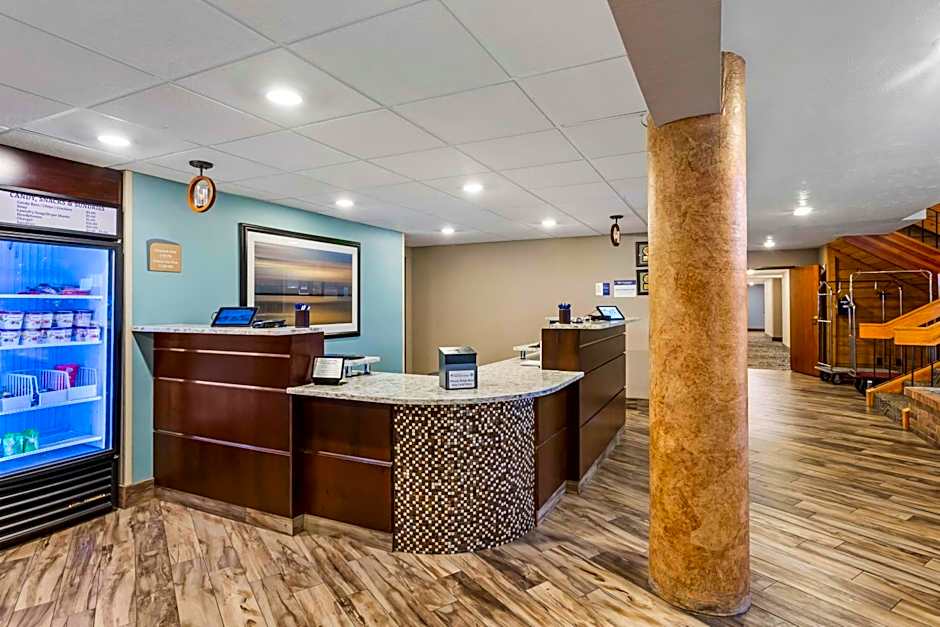 Best Western Plus Landmark Inn