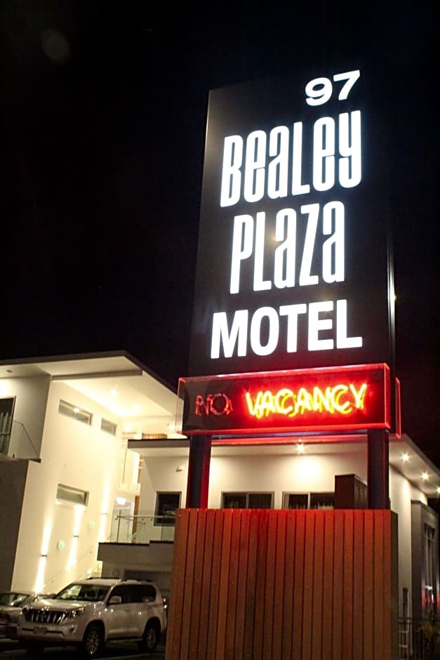 Bealey Plaza Motel