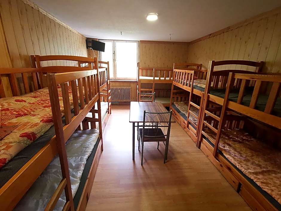 Schronisko młodzieżowe w Jabłonkach