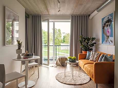 Campus House by Larsen