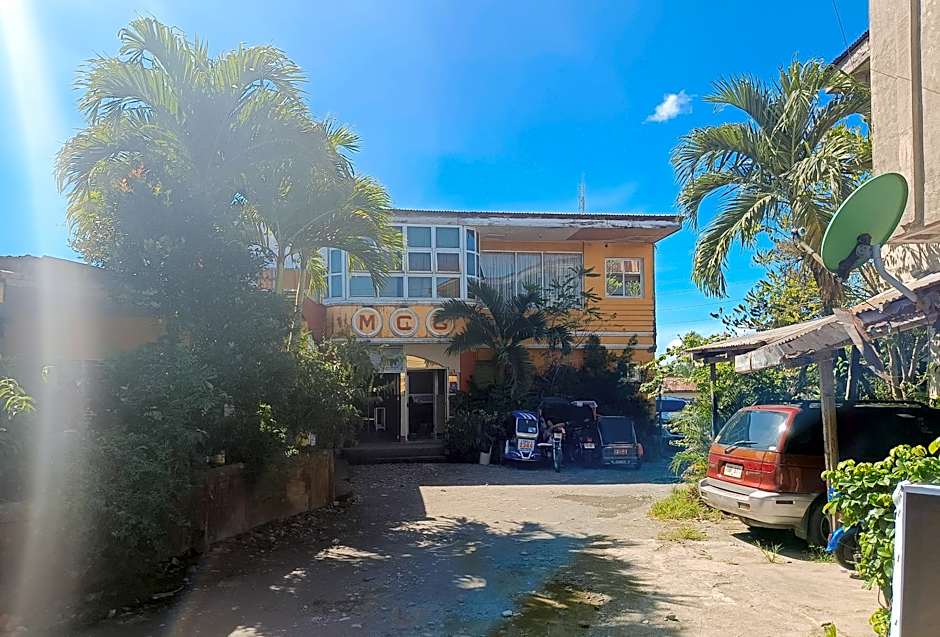 RedDoorz @ Grand Valley Hotel Junction Luna Cagayan