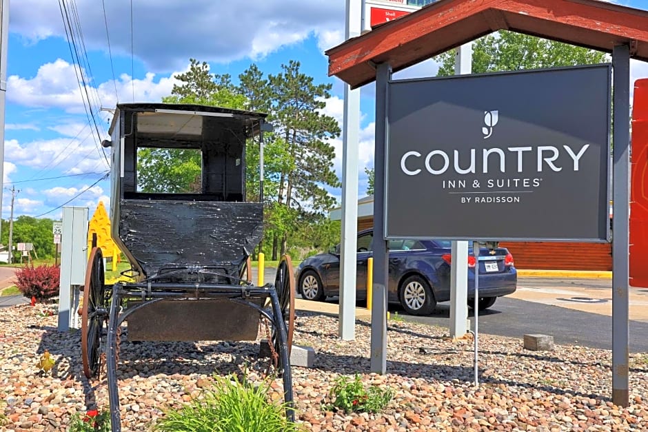 Country Inn & Suites by Radisson, Sparta, WI