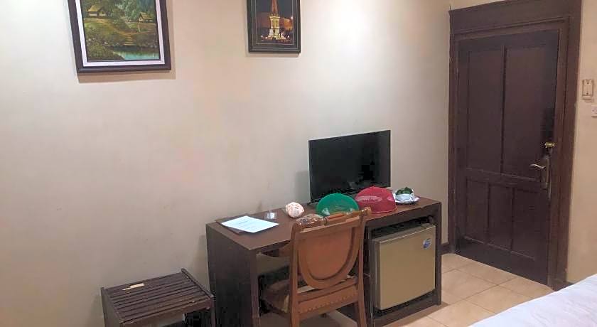Ndalem Maharani Guest House