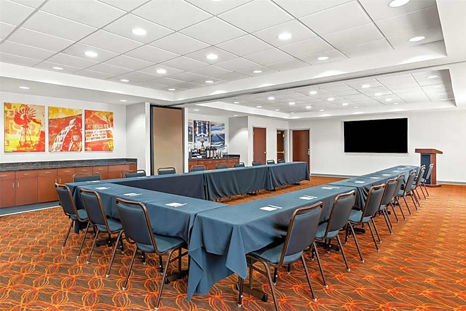 Hampton Inn By Hilton & Suites Grove City