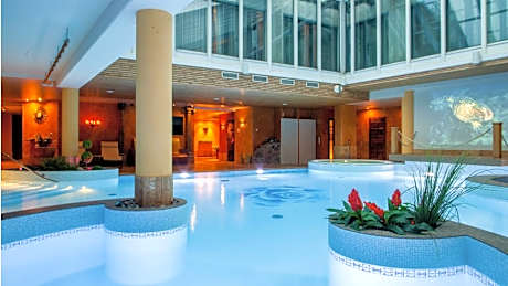 Grand Rose SPA Hotel