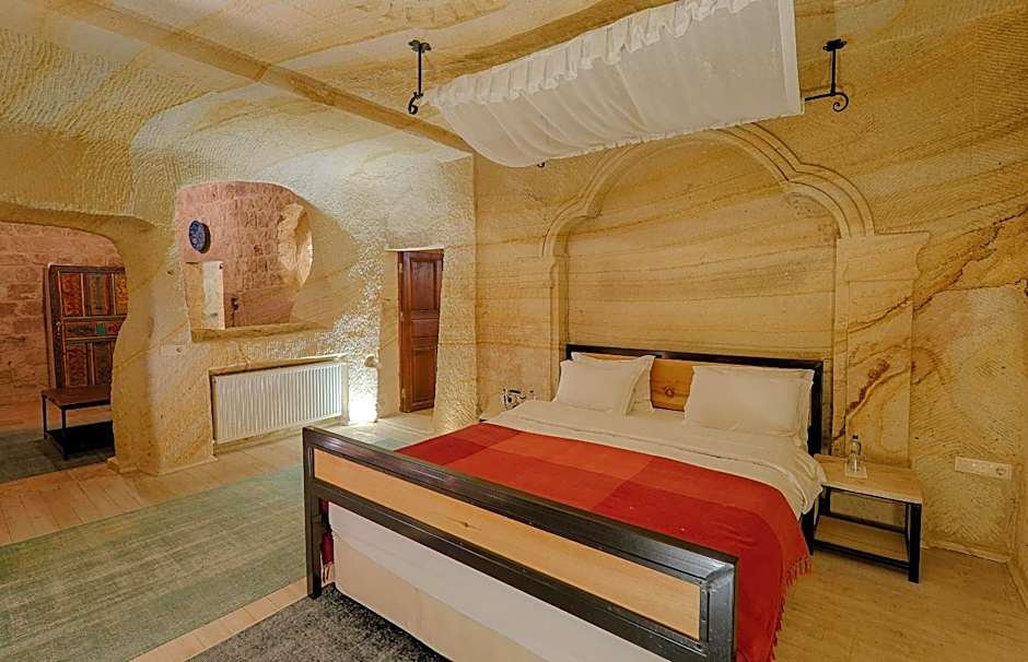 Taru Cave Suites