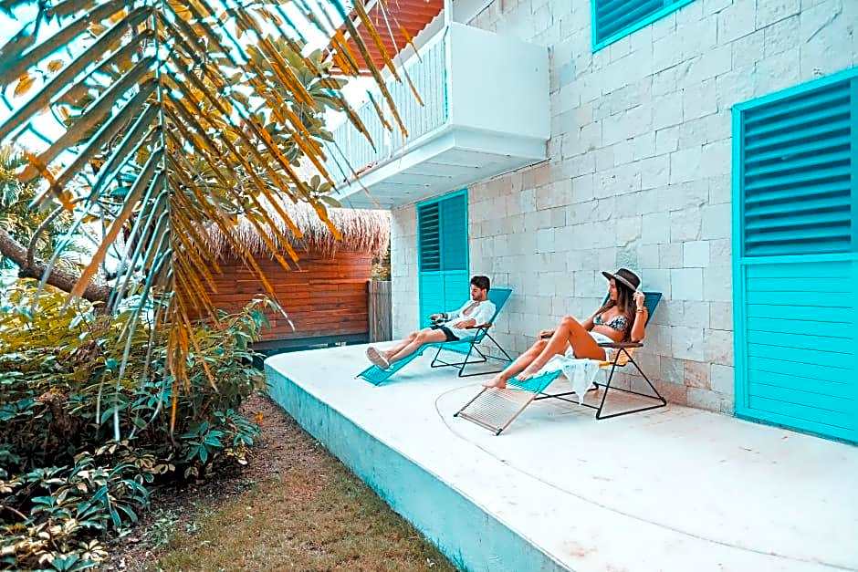 Casa Shiva Bacalar by Mij