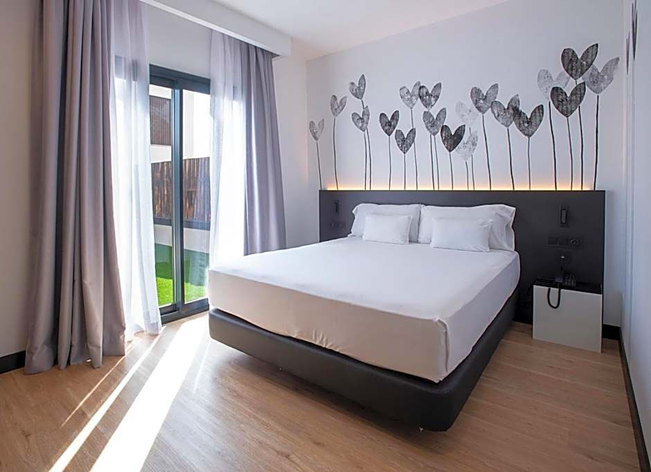Sercotel Plana Suites