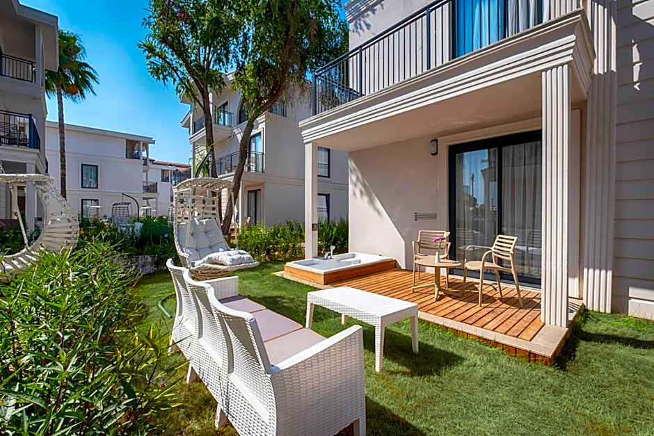 La Benata Beach Hotel