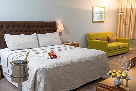 Superior Queen Room