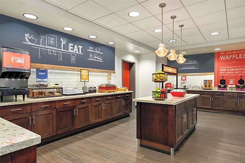 Hampton Inn By Hilton & Suites Pittsburgh/Harmarville