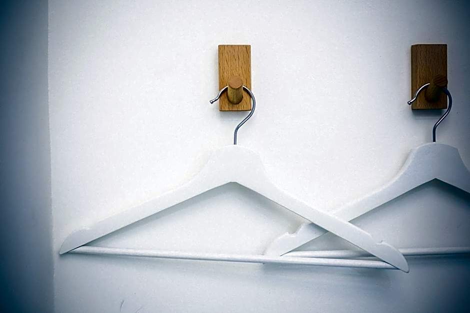 Tiin Tinn - Rivershore B&B