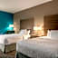 La Quinta Inn & Suites by Wyndham Shawnee