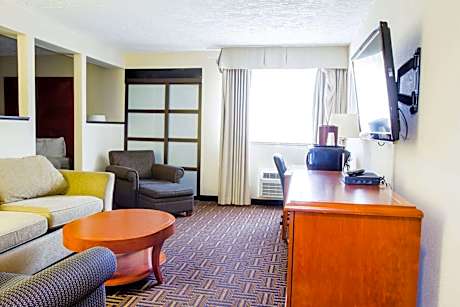 Suite with Two Queen Beds - Non-Smoking