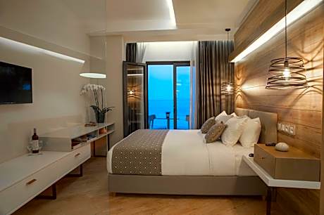 Superior Room with Sea View Balcony