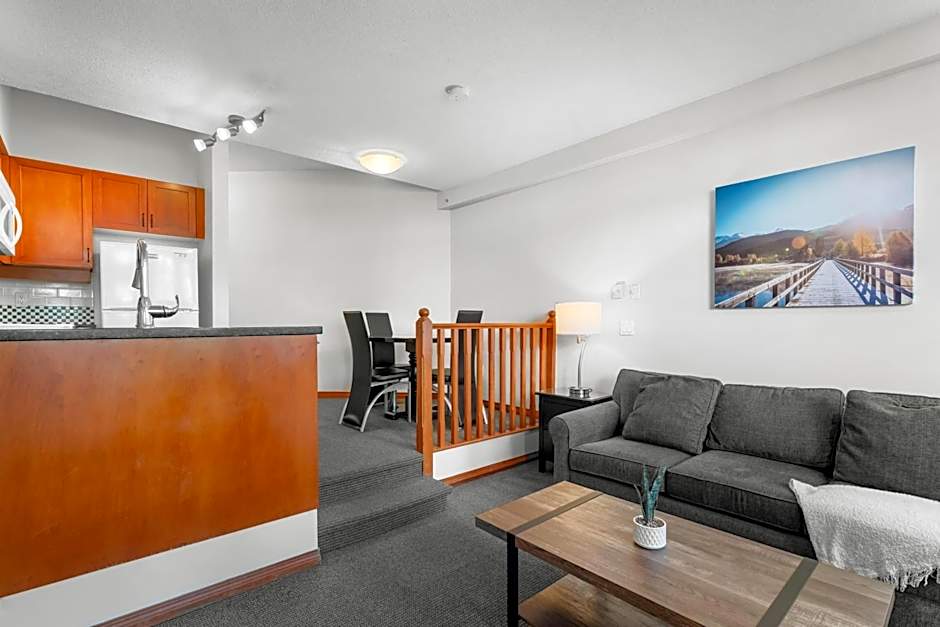 Alpenglow Lodge Large Studio with Dedicated Work Space by MVA